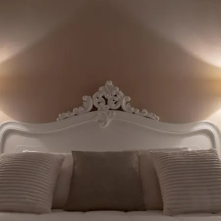 Alexander Nocleg ze śniadaniem Pollutri