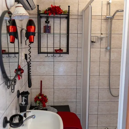 Bed & Breakfast Alexander 3*