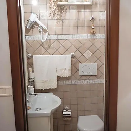 Alexander Bed & Breakfast Pollutri