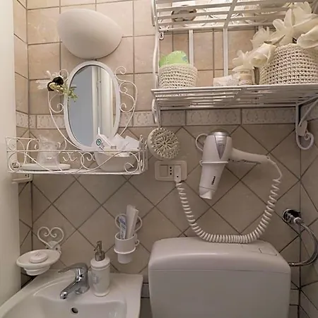 Alexander Bed & Breakfast Pollutri