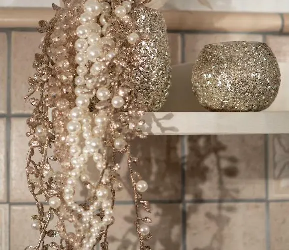 Alexander Bed & Breakfast 3*